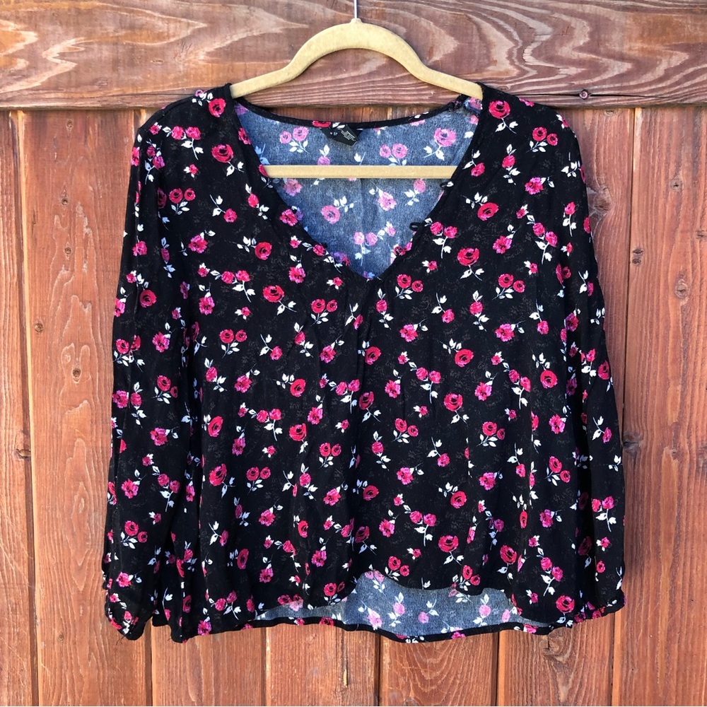 Flowy bohemian floral blouse